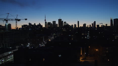 Skyline-Von-Toronto-Im-Morgengrauen-Im-Herbst