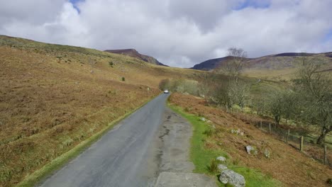 Die-Magische-Straße,-Comeragh-Mountains,-Irland