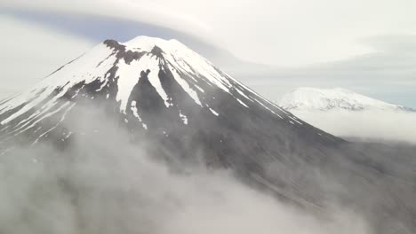 Paisaje-De-Majestuosos-Volcanes-En-Nueva-Zelanda