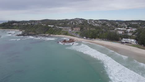Aerial-View-Over-Flynns-Beach-On-A-Cloudy-Day-In-Port-Macquarie,-NSW,-Australia---drone-shot