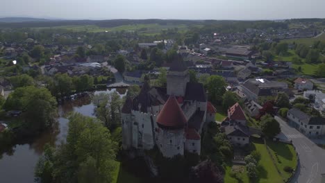 Perfect-aerial-top-view-flight-Austria-Heidenreichstein-castle-in-Europe,-summer-of-2023