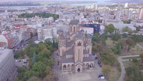 Orbiting-4k-aerial-of-Belgrade-panorama-and-St-Mark-Church-in-Tasmajdan