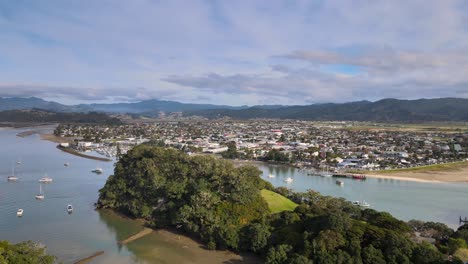 Beautiful-aerial-view-of-Whitianga,-small-town-located-on-New-Zealand-coastline