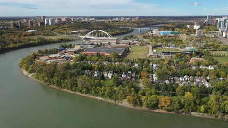 Daytime-aerial-drone-westward-view-of-Edmonton,-Rossdale,-North-Saskatchewan-River-during-autumn-fall
