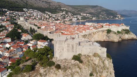 Fuerte-Lovrijenac-Y-Casco-Antiguo-De-Dubrovnik---Desembarco-Del-Rey-En-Croacia