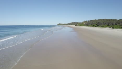 White-Sand-Beach-In-Wenonah-Head-Near-Urunga,-NSW,-Australia---drone-shot