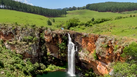 Sabie-Lisbon-Falls-stunning-Waterfall-South-Africa-incredible-lush-green-grass-spring-summer-beautiful-daytime-scenic-landscape-peaceful-view-adventure-Johannesburg-gem-slow-motion-pan-left