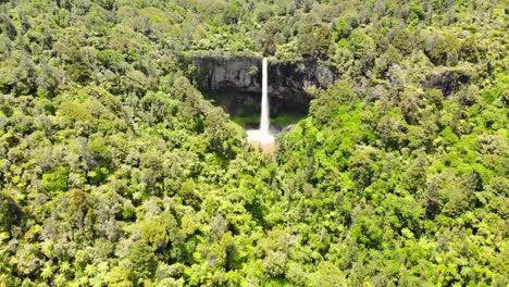 Birds-eye-view-of-the-most-iconic-waterfall-in-New-Zealand