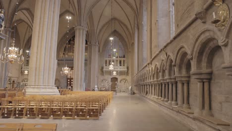 Interior-Of-Church-In-Linköping,-Sweden---handheld