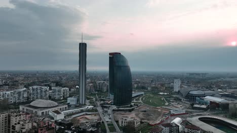 Drone-footage-of-Milan,-Italy