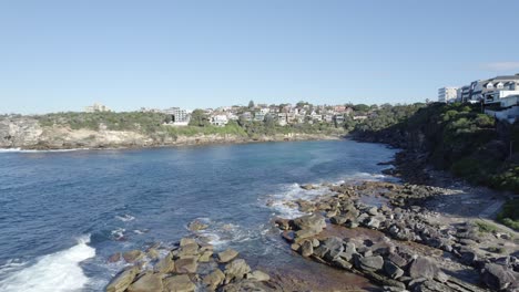 Ocean-Wave-Crashing-On-Rocks-Near-The-Gordons-Bay-In-New-South-Wales,-Australia