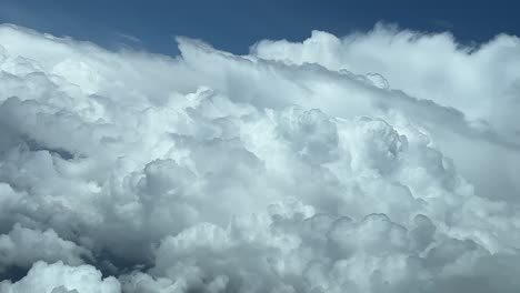 Huge-storm-clouds