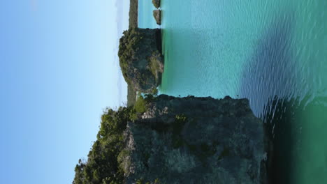 Close-up-of-famous-floating-rocks,-Upi-Bay,-Isle-of-Pines