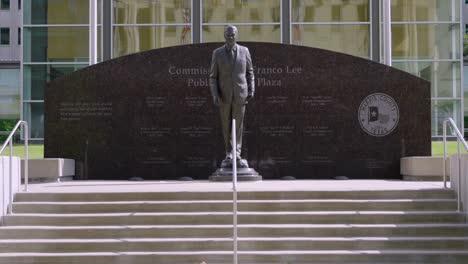 Monument-in-downtown-Houston-dedicated-to-the-criminal-justice-center