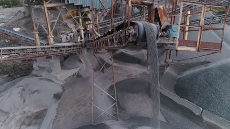 Cantera-Industrial-De-Minería-De-Combustibles-Fósiles