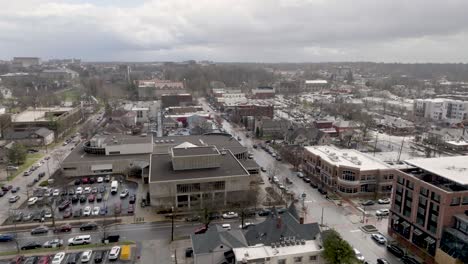 Downtown-Bloomington,-Indiana-with-drone-video-moving-left-to-right