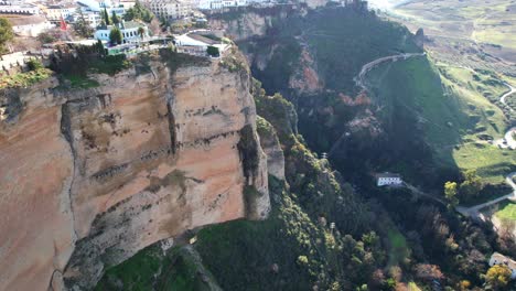 Luxury-homes-on-beautiful-white-cliffs-of-ronda-spain