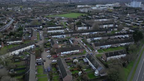 Aerial-Shot-Of-Residential-Area-And-Cityscape-In-Harlow-Essex,-England