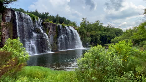 South-Africa-most-scenic-waterfalls-Forest-Falls-Sabie-Nelsprit-Mombela-Johannesburg-Kruger-National-Park-Graskop-Lisbon-cinematic-spring-greenery-lush-peaceful-calm-still-water-slow-motion-left-pan