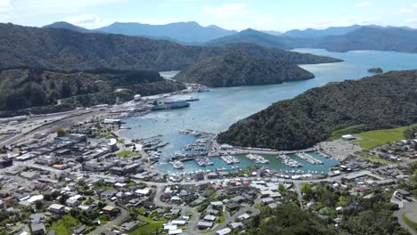 Aerial-view-of-New-Zealand's-beautiful-town-located-in-fjord