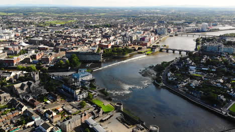 Malerische-Stadt-Limerick,-Republik-Irland