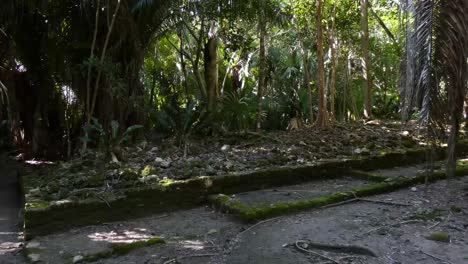 Sitio-Arqueológico-Maya-En-Chacchoben,-Quintana-Roo,-México