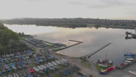 Flyover-Brent-Reservoir-and-Marina-Park---Aerial,-Dolly-In