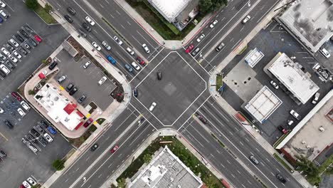 Top-down-aerial-view-of-a-highway-intersection-in-Southern-California