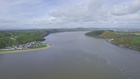 Wide-view-of-Waterford-Estuary-the-entrance-to-Waterford-and-New-Ross-Ports