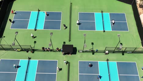 Pickleball-tournament-in-Valencia,-California---aerial-flyover