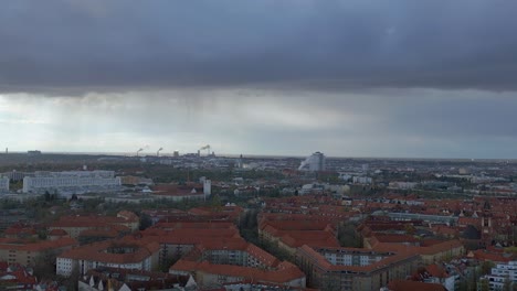 Regenschauer-über-Der-Metropole-Berlin