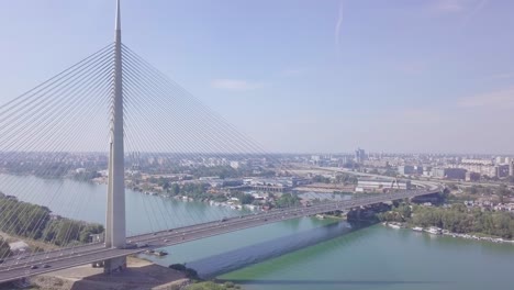 Statisches-4K-Standbildvideo-Der-Ada-Brücke-In-Belgrad-Und-Neu-Belgrad-Am-Fluss-Sava
