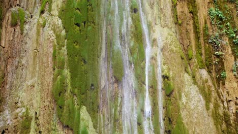 View-of-the-Salto-Del-Limon-Waterfall-in-the-Samana-peninsula,-Dominican-Republic