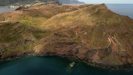 Aerial-view-looking-down-over-Ponta-de-sau-Lourento-volcanic-island-trekking-trails,-Madeira,-Portugal