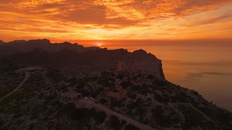 Albercutx-Wachturm-Sonnenuntergang,-Insel-Es-Colomer,-Kap-Formentor,-Mallorca,-Spanien