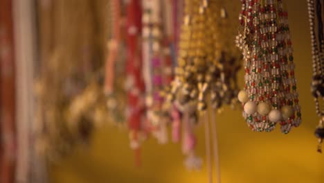 Stores-in-the-fair-premises-offer-a-wide-variety-of-decorations-and-girls'-necklaces