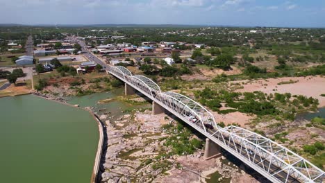 Aerial-footage-of-the-Llano-River,-Buttery-Creek-and-the-Roy-B-Inks-bridge-in-Llano-Texas
