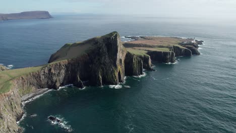 Neist-Point-An-Einem-Sonnigen-Tag-Auf-Der-Isle-Of-Skye-In-Schottland