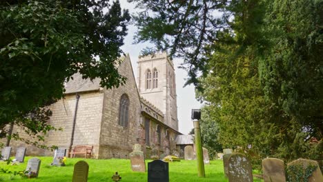 Videoclip-Der-Pfarrkirche-In-Der-Historischen-Marktstadt-Burgh-Le-Marsh-Am-Rande-Der-Lincolnshire-Wolds