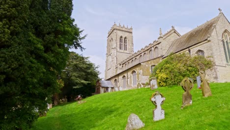 Video-Clip-De-La-Iglesia-Parroquial-En-La-Ciudad-Histórica-De-Burgh-Le-Marsh-En-El-Borde-De-Los-Wolds-De-Lincolnshire