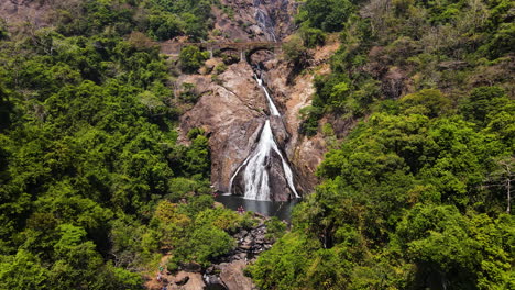 The-Four-Tiered-Waterfalls-Of-Dudhsagar-Falls-In-South-Goa,-India