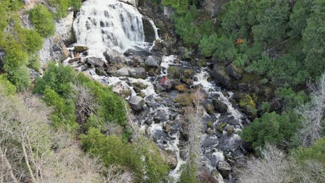 Aerial-shot-revealing-a-large-Ontario-waterfall