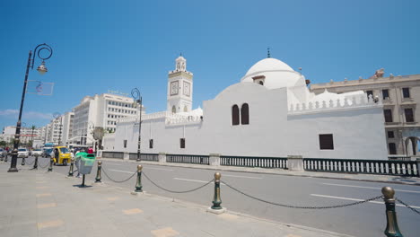 Djemaa-El-Djedid-At-Boulevard-Amilcar-Cabral-In-Algiers,-Algeria