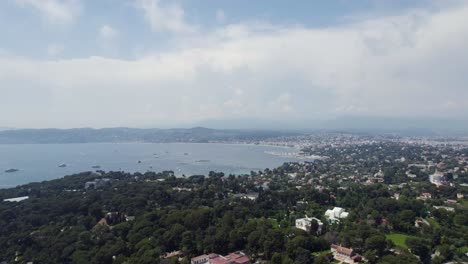 Luxurious-Touristic-Landscape-of-Cote-d'azur-France's-Mediterranean-Coast,-Aerial-Panorama