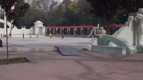 Der-Mexico-Park,-Offiziell-Parque-San-Martín,-Ist-Ein-Park-Im-Stadtteil-Condesa-In-Mexiko-Stadt