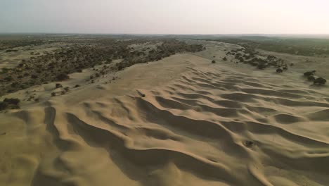 Vista-Aérea-Del-Desierto-De-Thar---Olas-De-Arena-Al-Atardecer---Jaisalmer---Rajasthan,-India