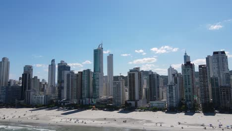 Tall-buildings-of-Balneario-Camboriu,-Brazil
