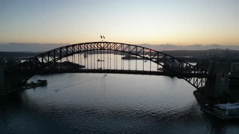 Puente-Del-Puerto-De-Sydney-Un-Momento-Después-De-Que-Saliera-El-Sol