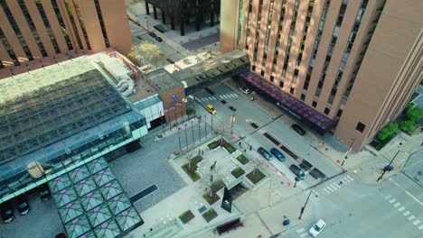 entrance-of-Hyatt-Regency-Chicago