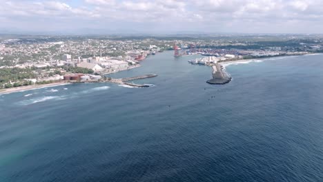 Luftaufnahme-Des-Hafens-Von-Haina-In-Der-Dominikanischen-Republik
